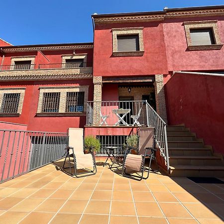 Casa Grande De Tres Plantas Con Parking Gratis Βίλα Λινάρες Εξωτερικό φωτογραφία